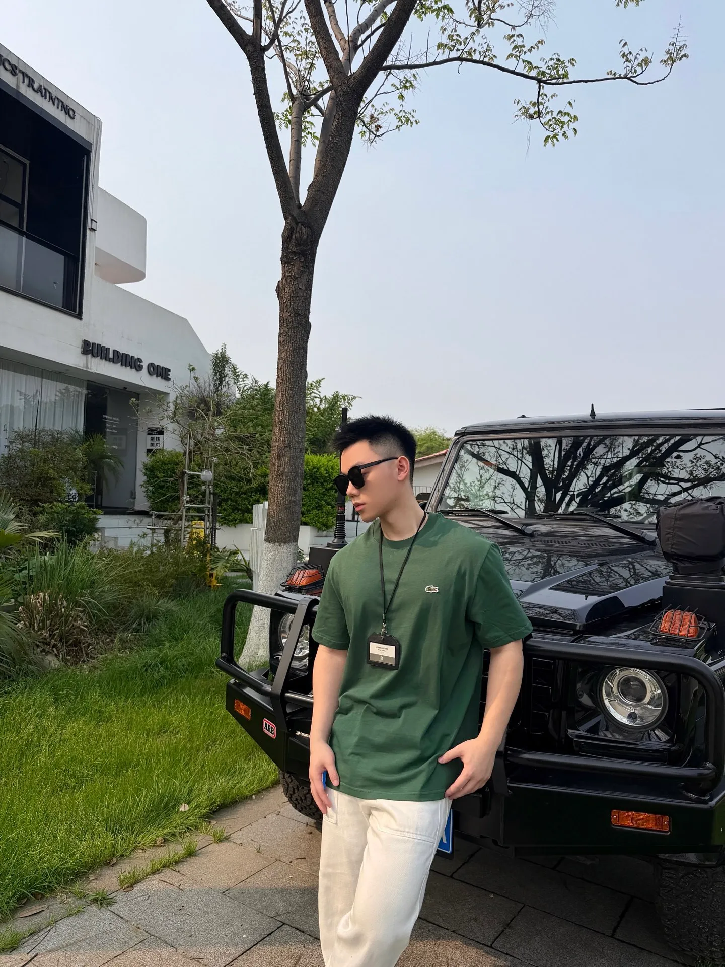 [Upper body picture] Lacoste crocodile logo short sleeves (Green)